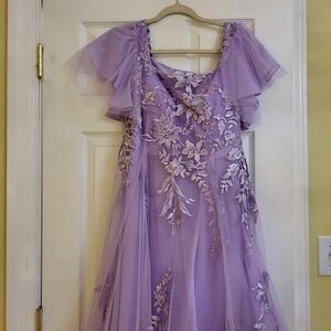 Custom Designed Lilac Prom Dress. Fits Like A Sz 4/6